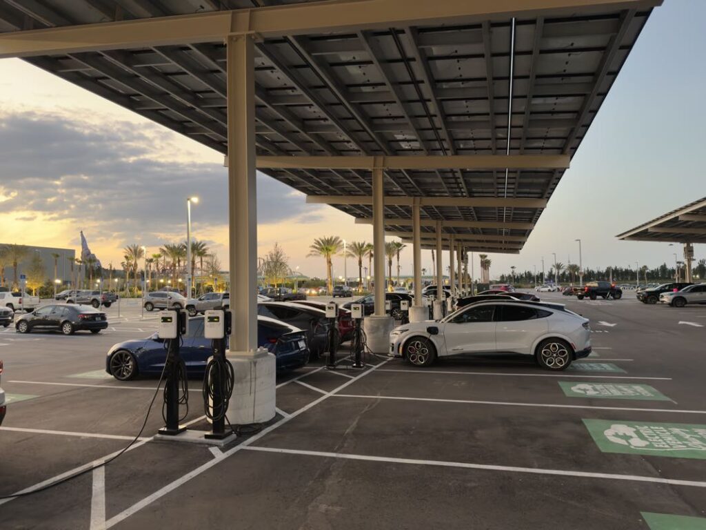 /kWh to Charge at Universal Epic Universe Theme Park?