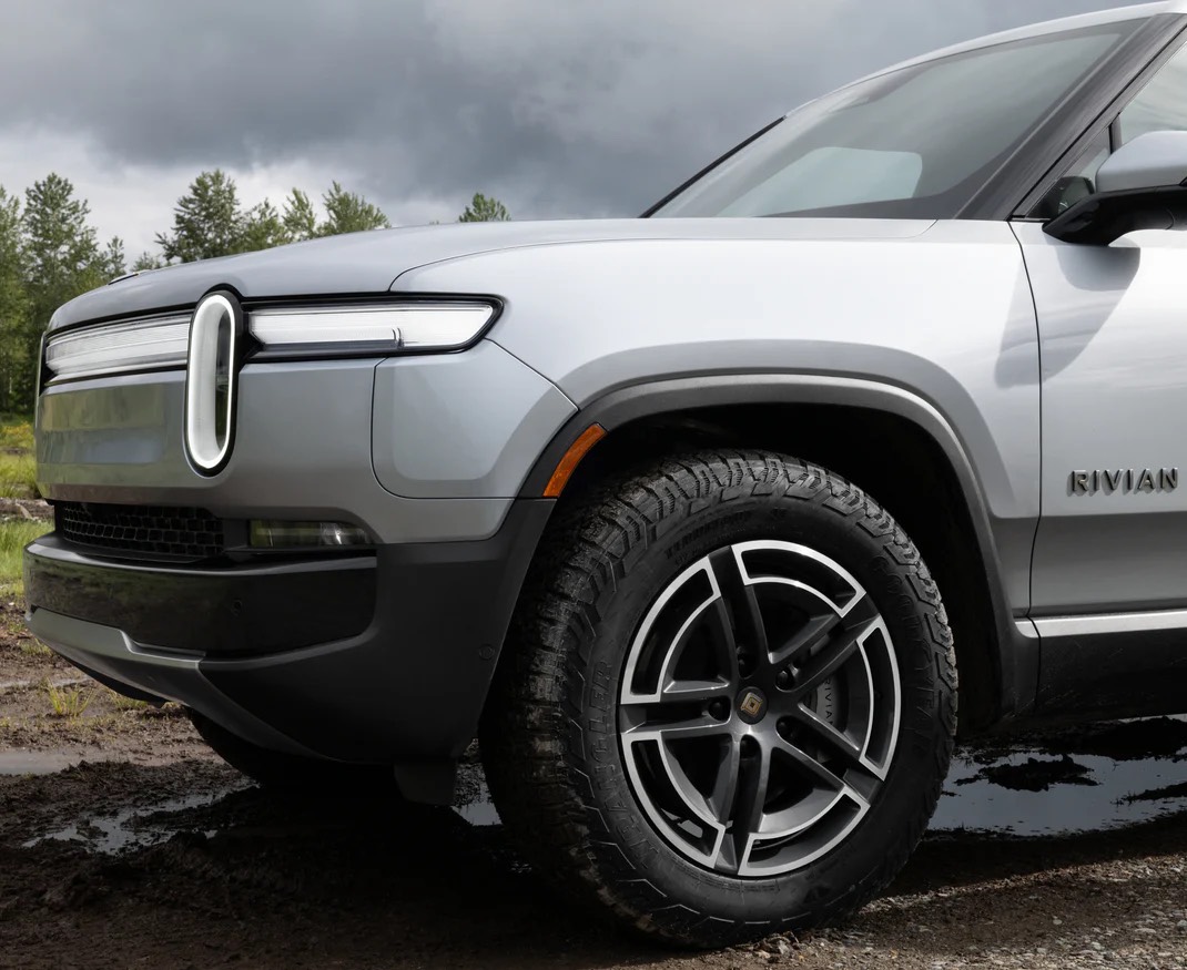 20" Rivian All-Season Wheel
