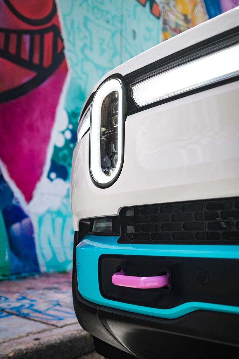 Miami-inspired 80's R1S Tri