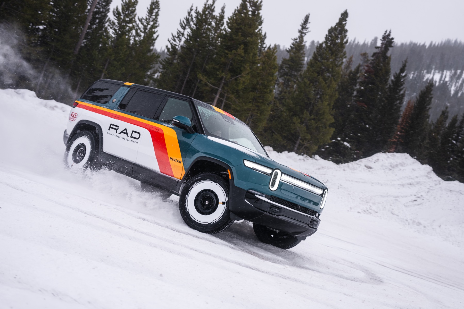 Rivian Adventure Department R1S