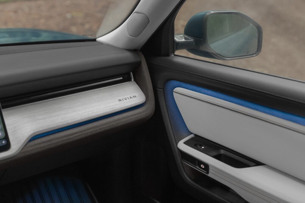 R2 Coastal Cloud Signature Interior